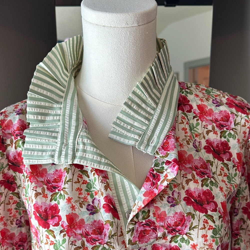 entro Floral Pink and Red Collared Blouse - Picture 9 of 12
